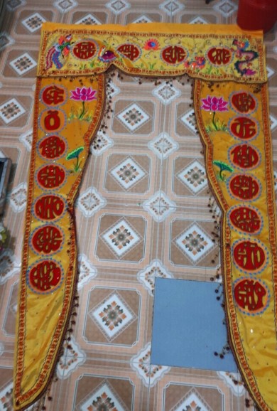 Bảng Hiệu Có Chân