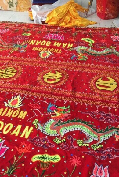 Phủ Hòm Vãi Nhung 01